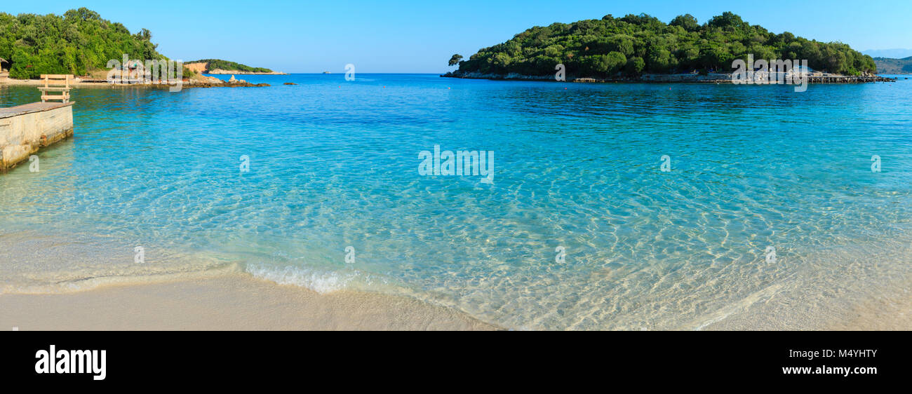 Spiaggia Ksamil Albania Foto Immagine Stock 175169035