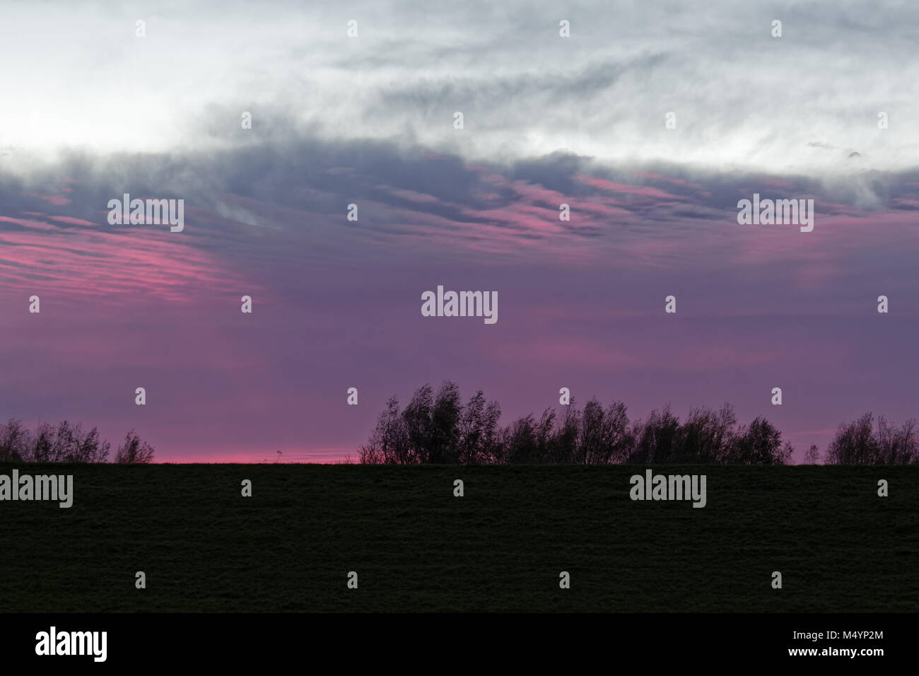 Cielo di sera presso la diga Foto Stock