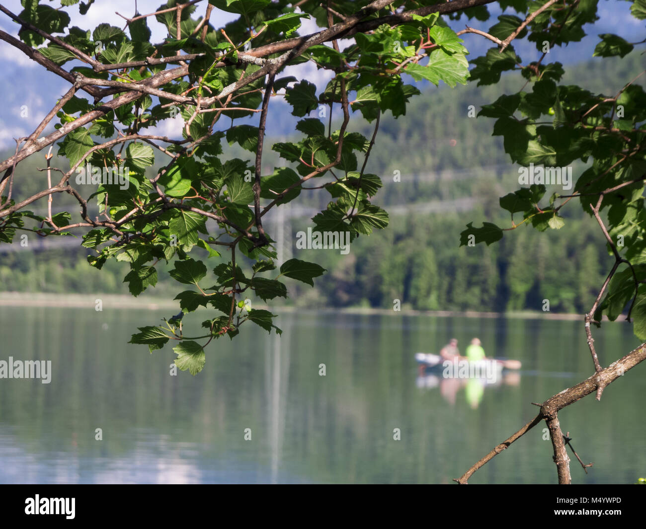 La pesca in barca sul lago Weissensee Foto Stock