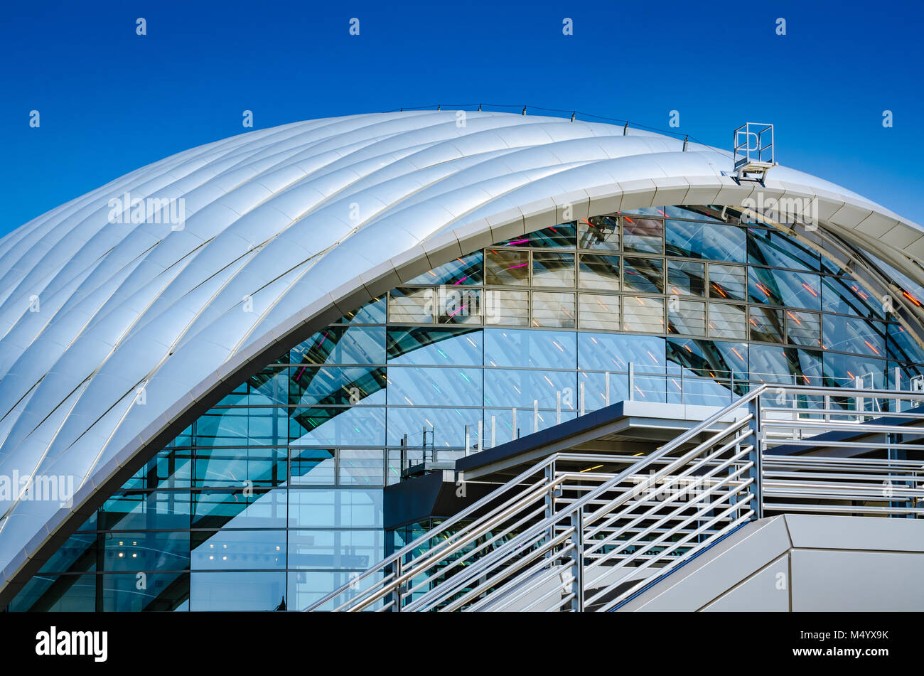La stazione ferroviaria Amtrak di Anaheim, California (CA) è a meno di 4 miglia da Disneyland, vicino a molti hotel, ristoranti e Angel Stadium. Foto Stock