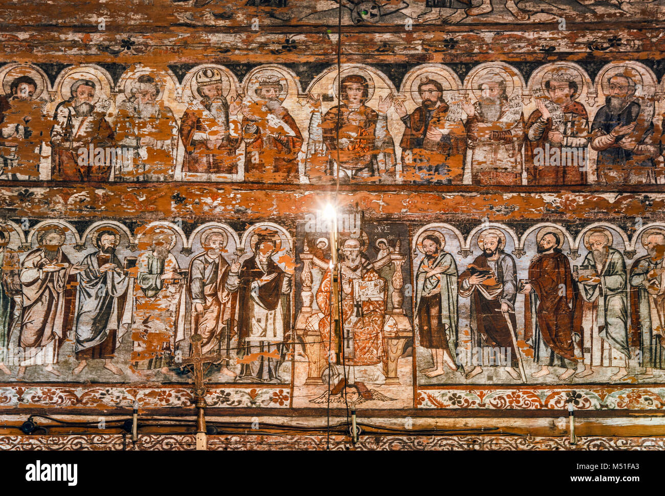 Pitture Murali a iconostasi presso la chiesa di San Nicola in Budesti Josani, legno Chiesa Ortodossa Romena, 1643, villaggio di Budesti, Maramures, Romania Foto Stock