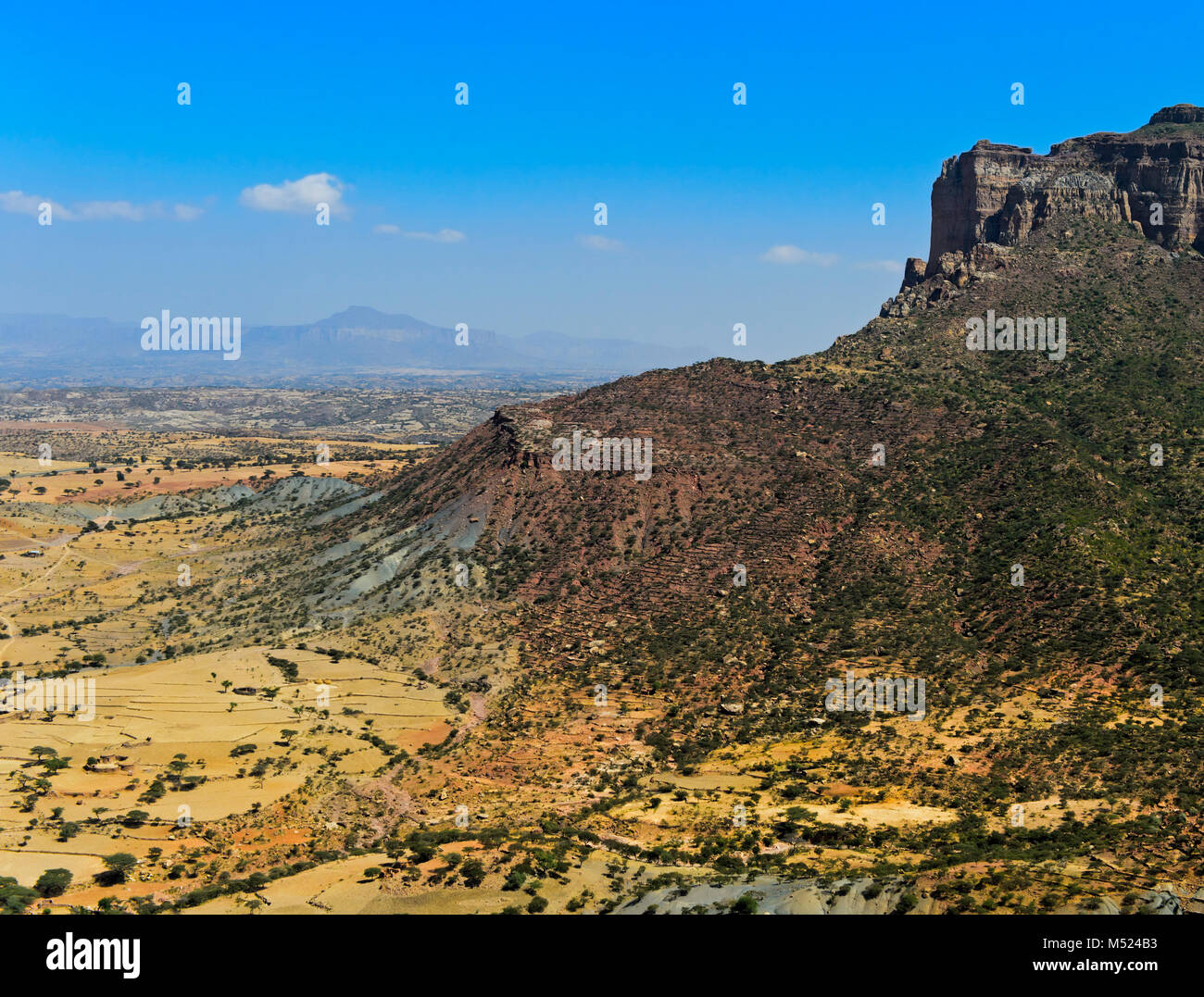 Grande Rift Valley africana,pedemontana del nord nelle montagne Gheralta,vicino Hawzien,Tigray,l'Etiopia Foto Stock