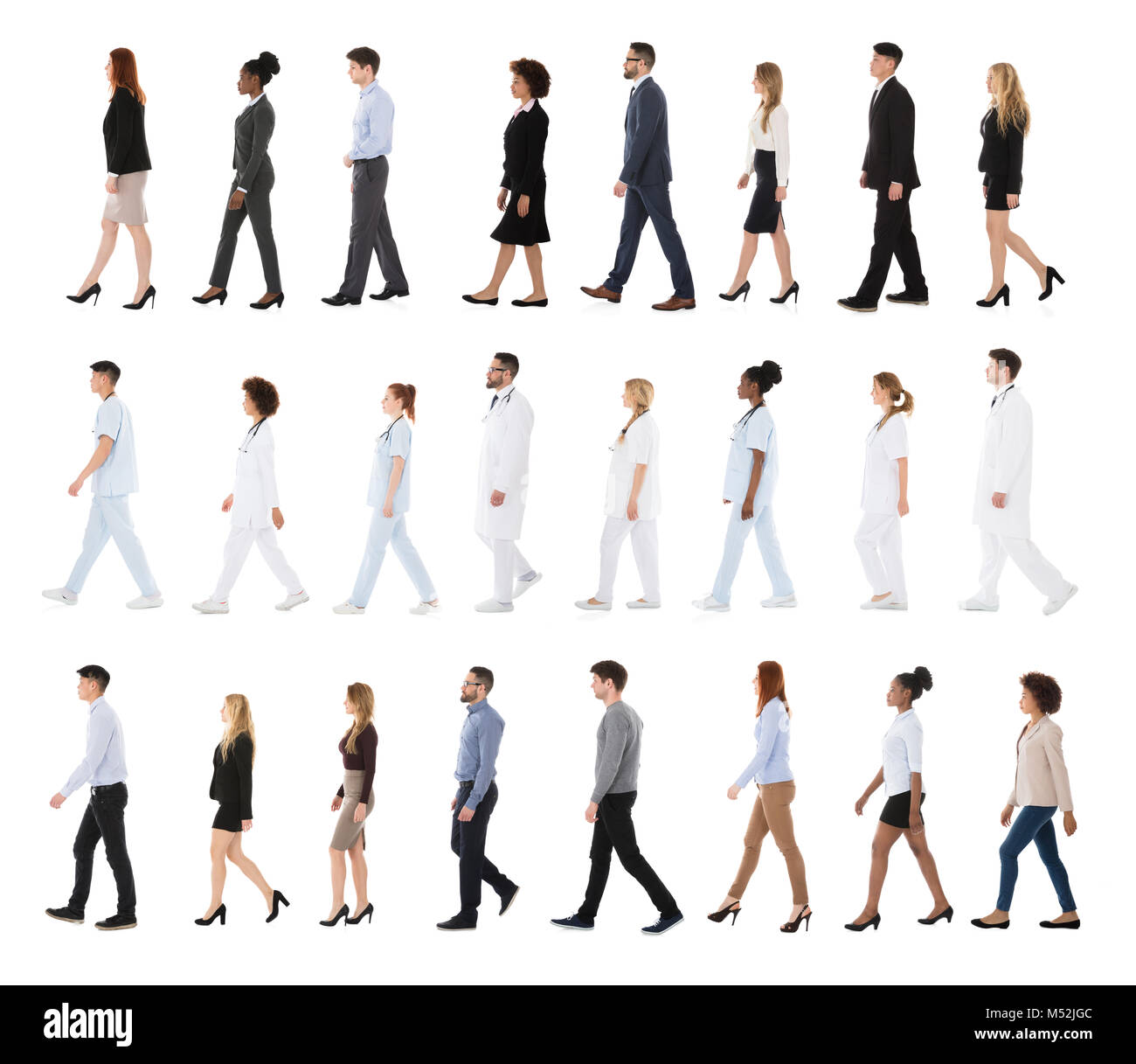 Collage di imprenditori e medici a camminare in una riga su sfondo bianco Foto Stock