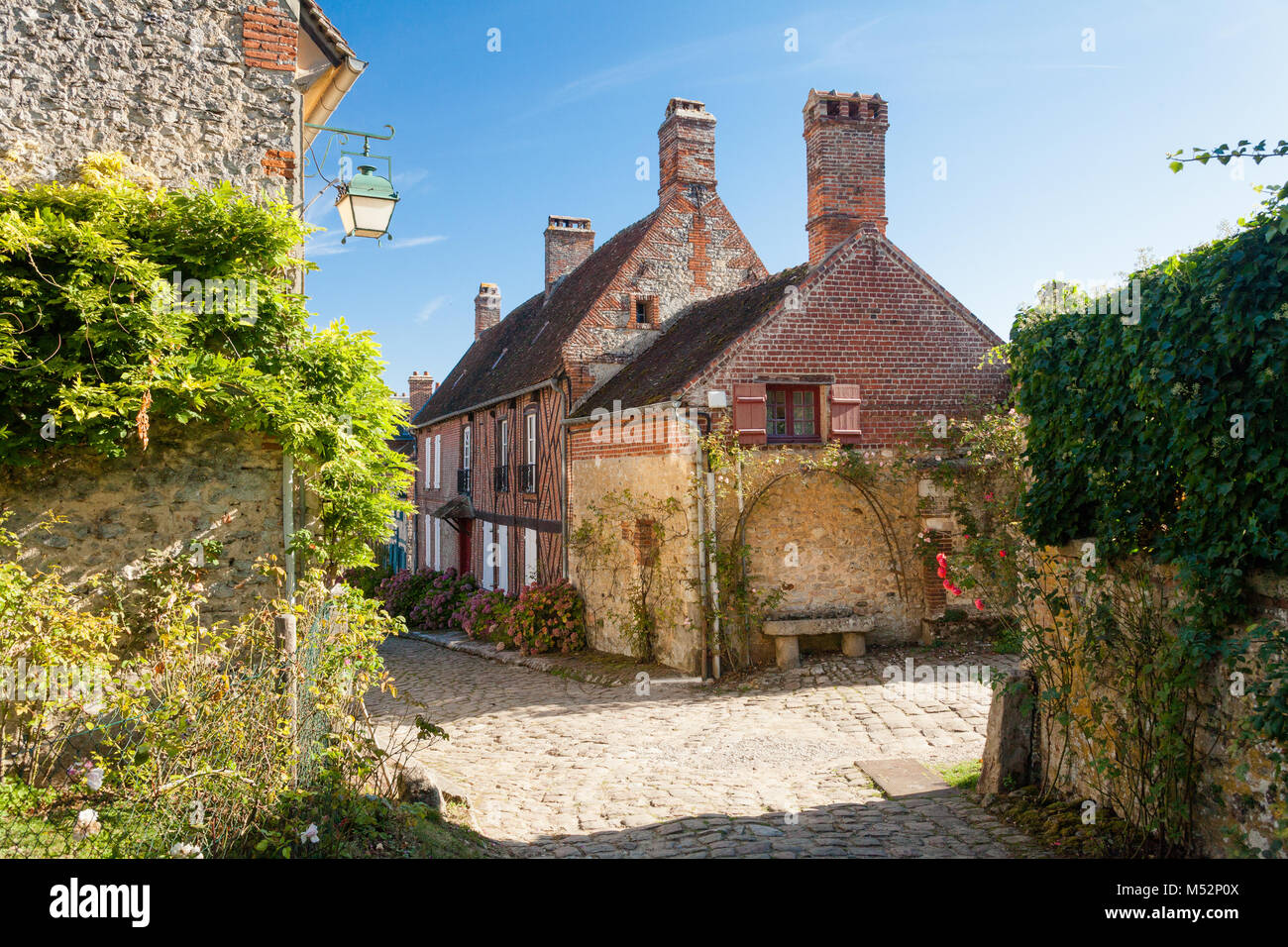 Gerberoy village Francia in una mattina di sole Foto Stock