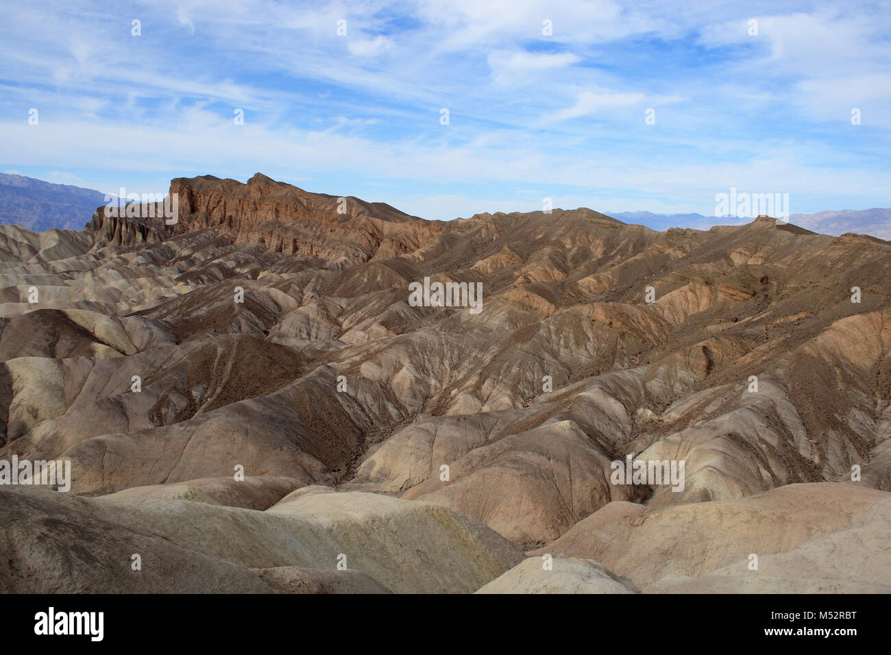 Badlands del Parco Nazionale della Valle della Morte visto da Zabriskie Point. In California, Stati Uniti d'America Foto Stock