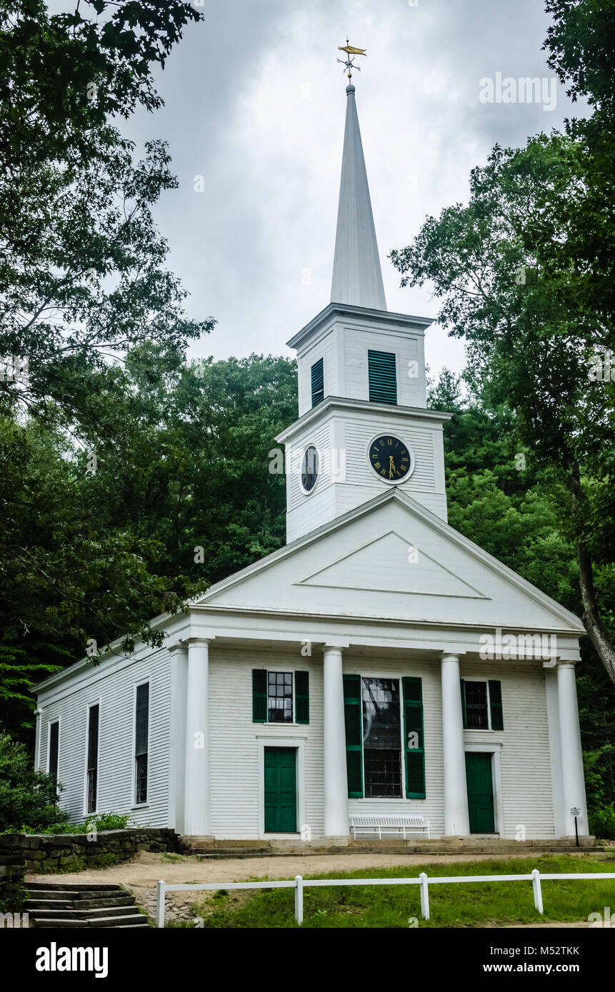Old Sturbridge Village è un museo vivente situato in Sturbridge, MA, che ricrea la vita nelle zone rurali del New England nel 1730-1830s. Foto Stock