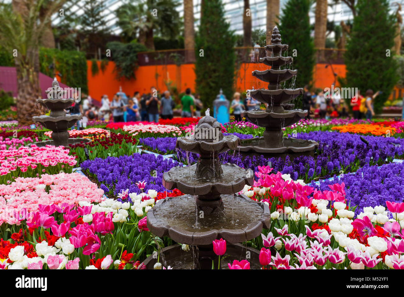 Cupola di fiori a giardini dalla Baia di Singapore Foto Stock