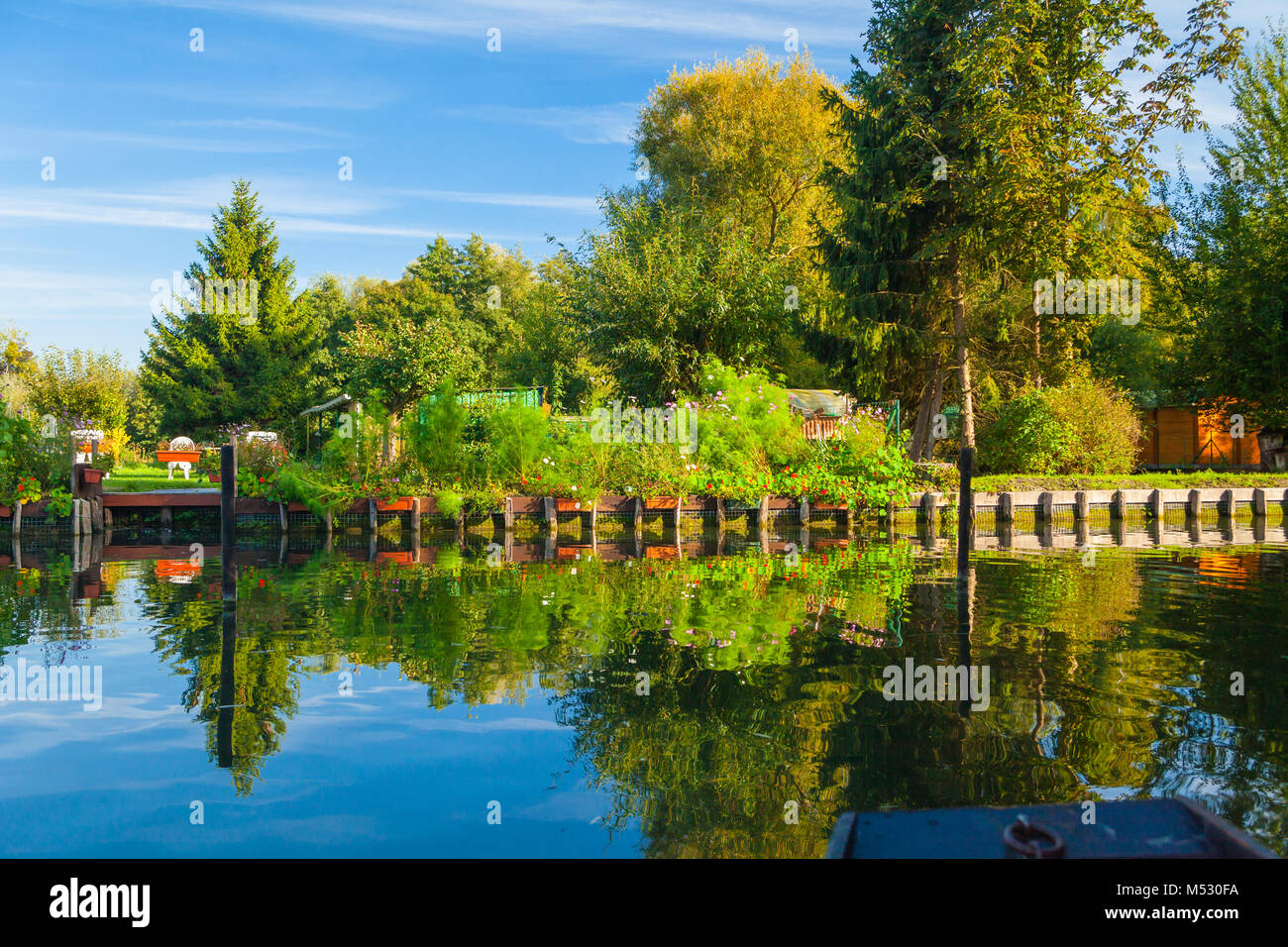 Hortillonnages giardini galleggianti amiens Francia con Sun Foto Stock