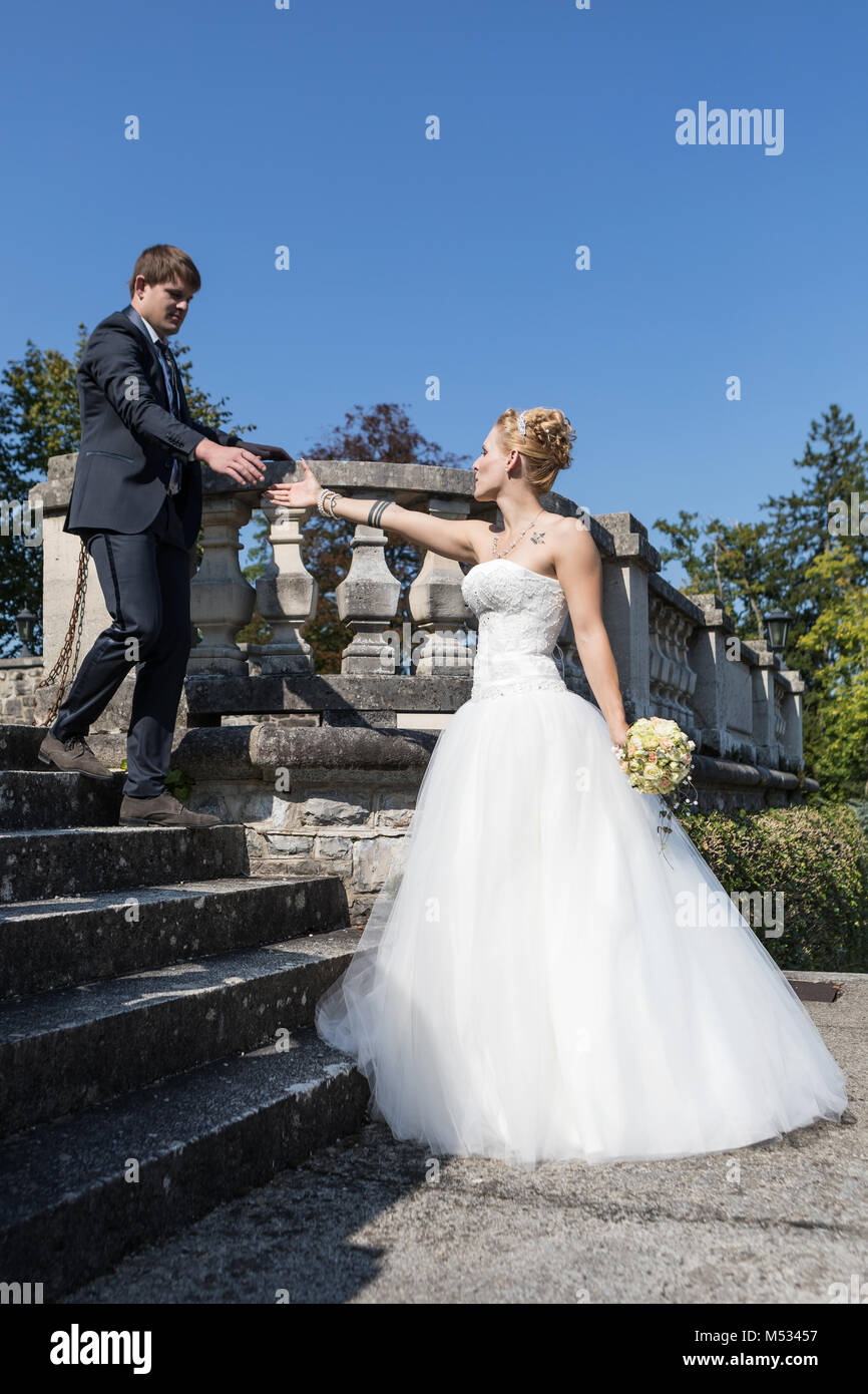 Giovane sposa e lo sposo Foto Stock