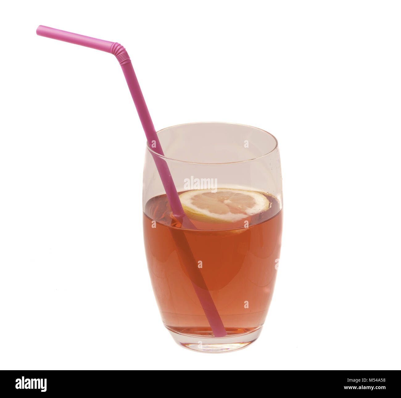 Bicchiere di Pink Drink con limone e paglia Foto Stock
