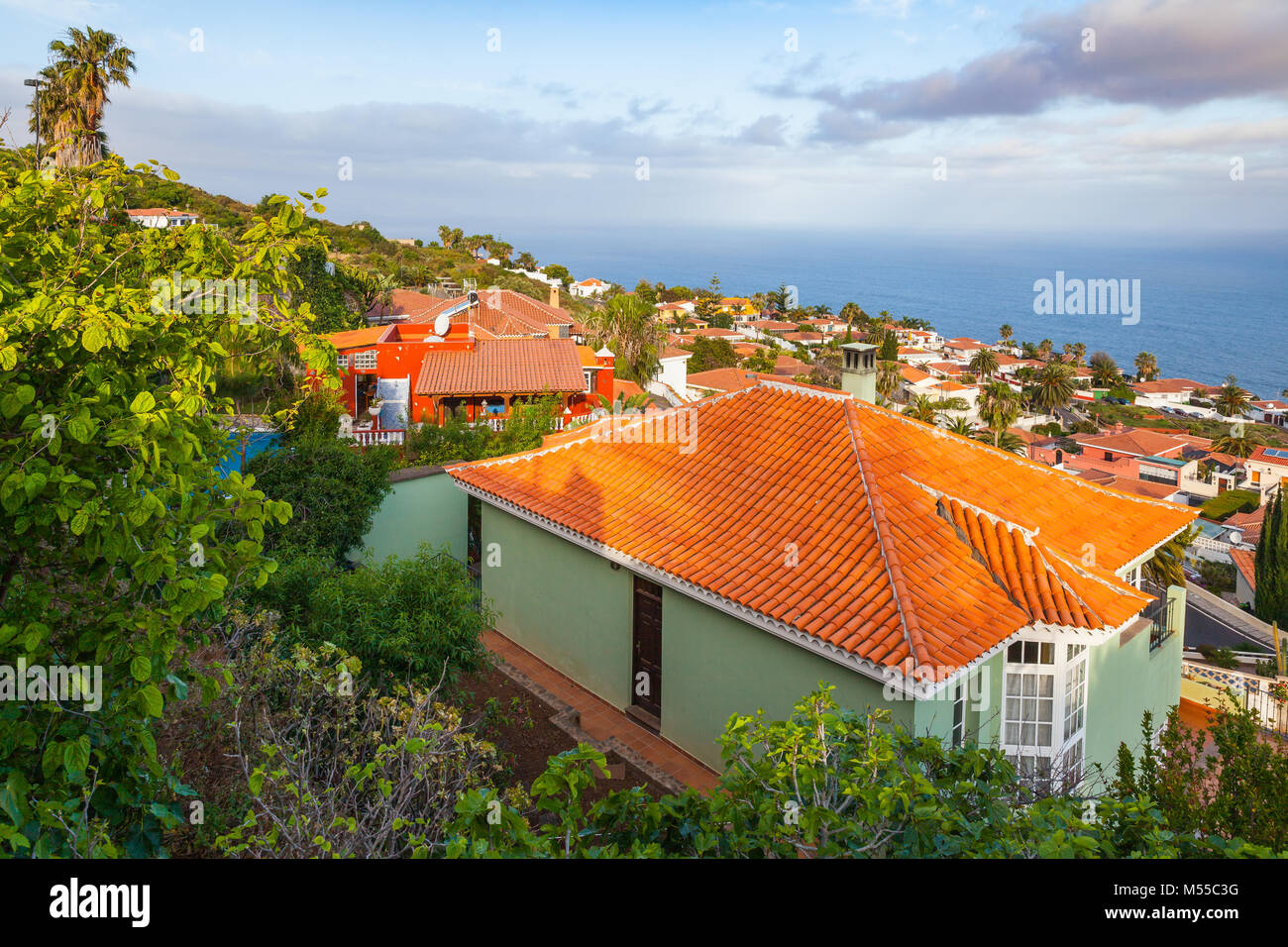 El Sauzal Los Narajos Tenerife con sun vista oceano Foto Stock