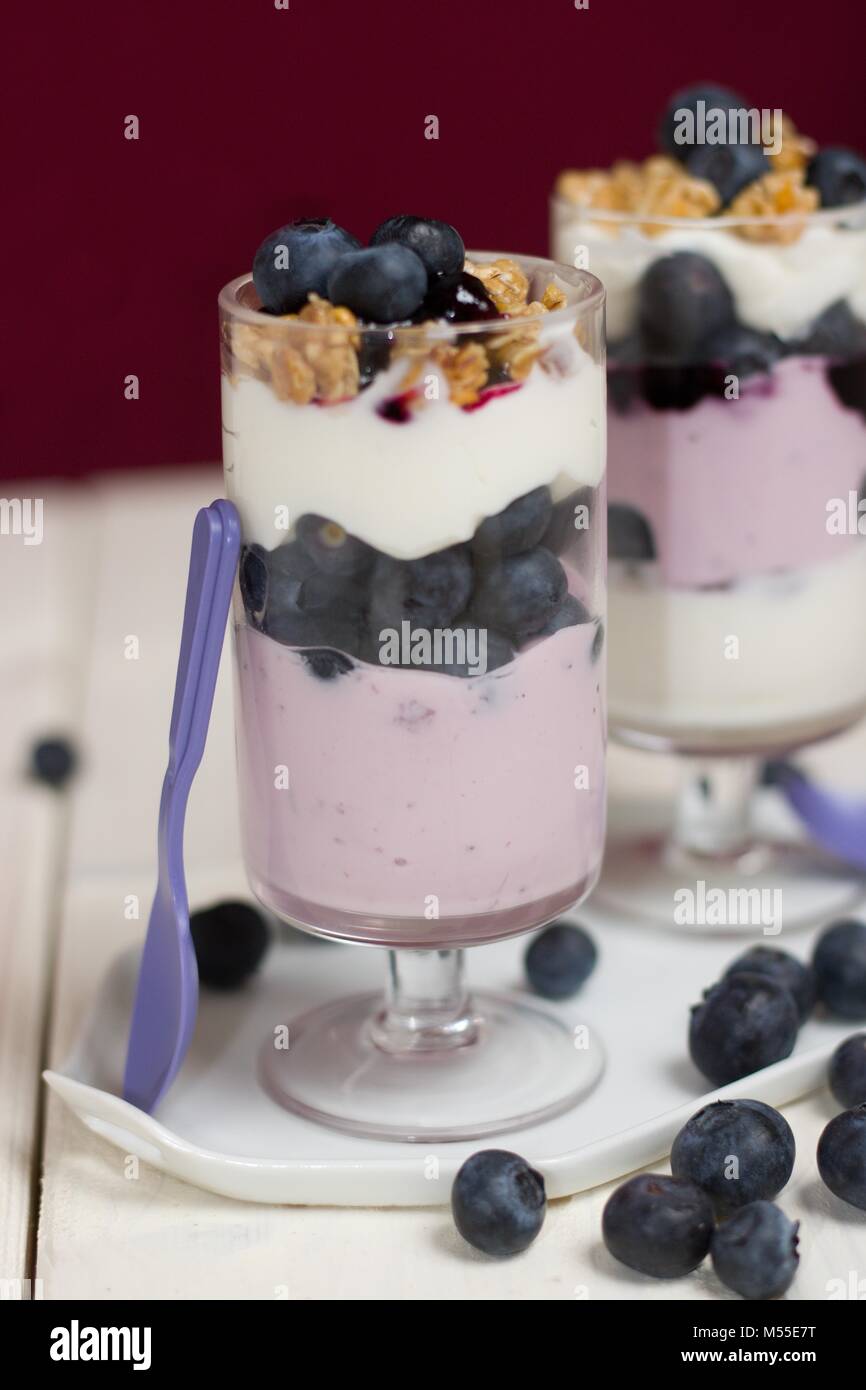 Mirtillo parfait di yogurt Foto Stock
