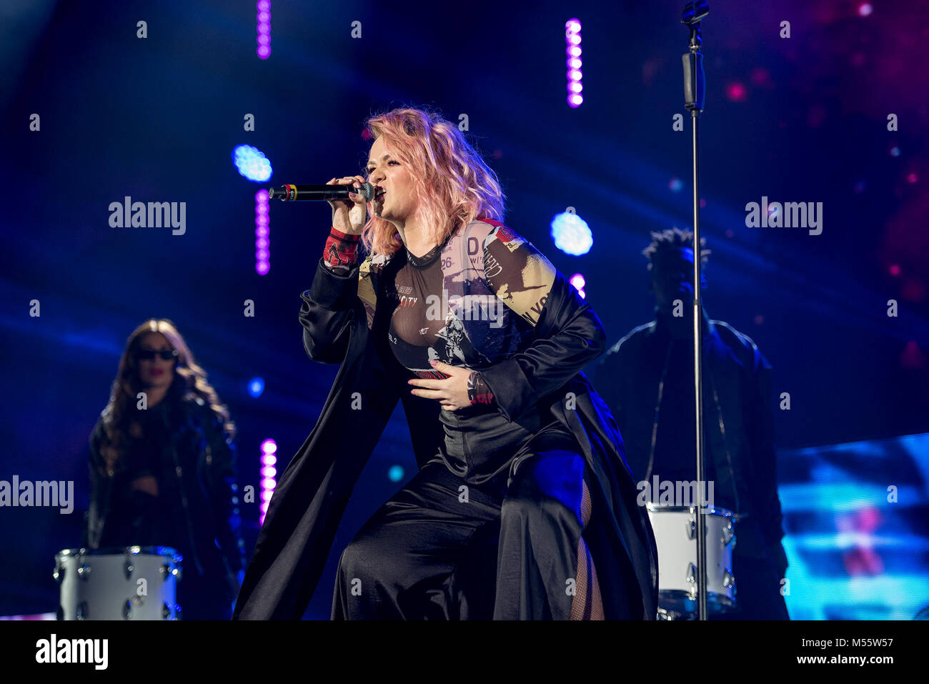 Manchester, Regno Unito. Xx Febbraio 2018. Grazia Davies esegue sull'apertura notturna del Regno Unito del 2018 X Factor Live tour all'Arena di Manchester 20/02/2018 Credit: Gary Mather/Alamy Live News Foto Stock