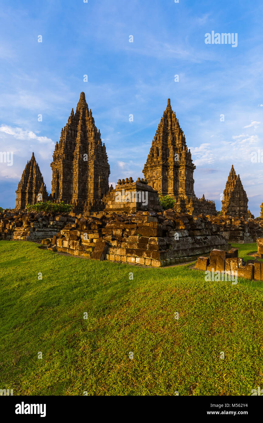 Tempio di Prambanan vicino a Yogyakarta sull isola di Giava - Indonesia Foto Stock