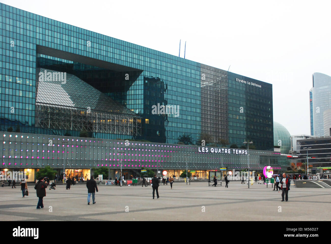 Les Quatre Temps, un centro commerciale per lo shopping a La Defense, Parigi, Francia Foto Stock