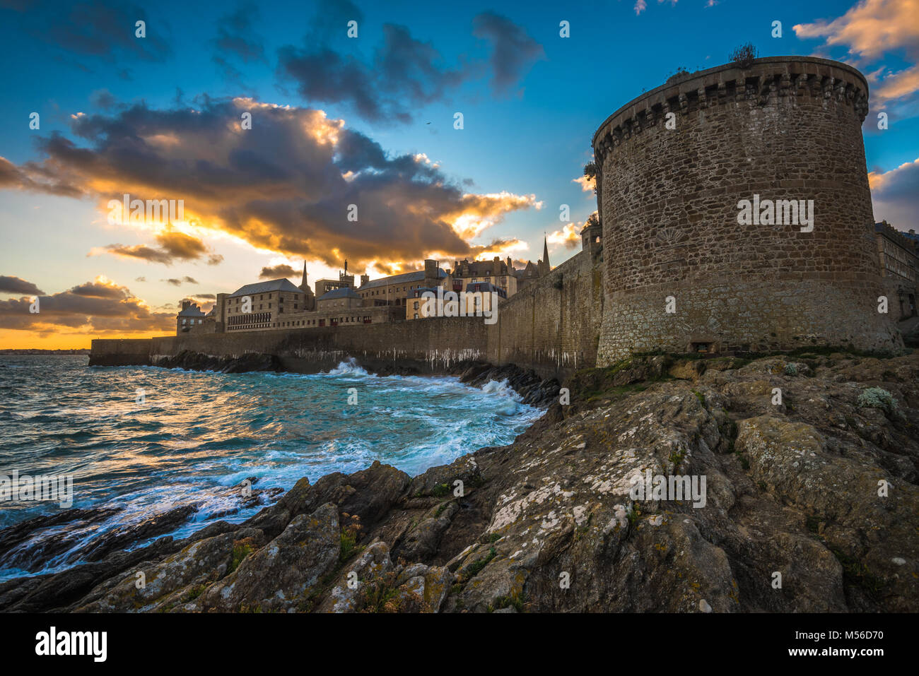 Saint-Malo, la storica città fortificata in Bretagna, Francia Foto Stock