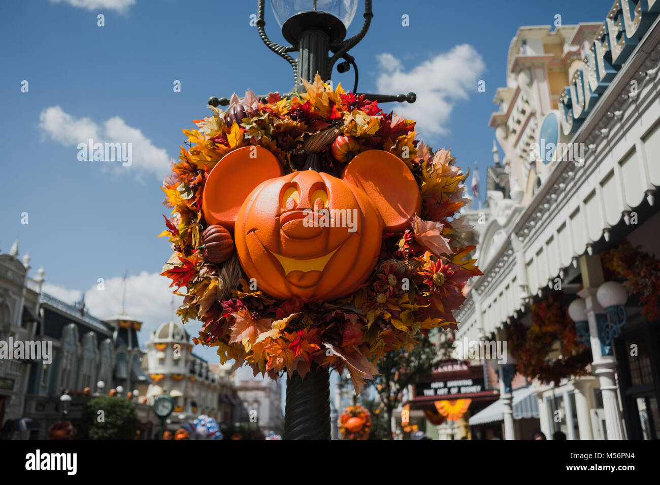 Un scolpito Mickey Mouse Zucca di Halloween a Disney World magico regno, Orlando, Florida, America del Nord Foto Stock