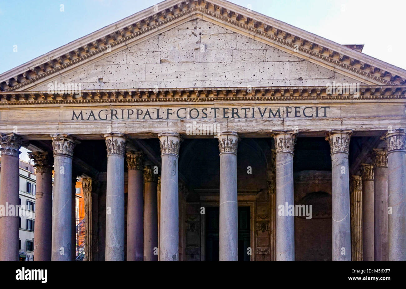 La parte esterna del Pantheon di Roma, Italia Foto Stock