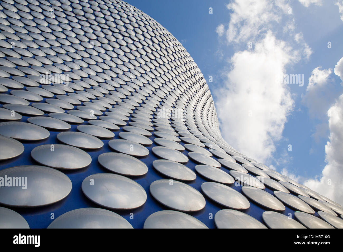 L'iconico sui dischi dell'edificio Selfridges, Birmingham, Inghilterra, Regno Unito. Foto Stock