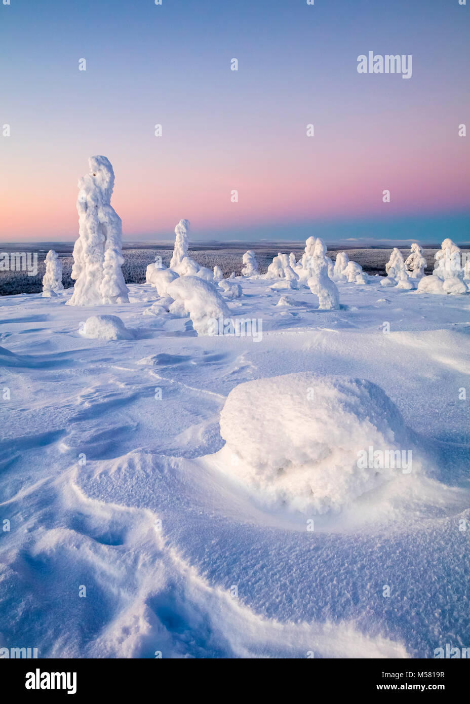 Snowy fells in Finlandia Foto Stock