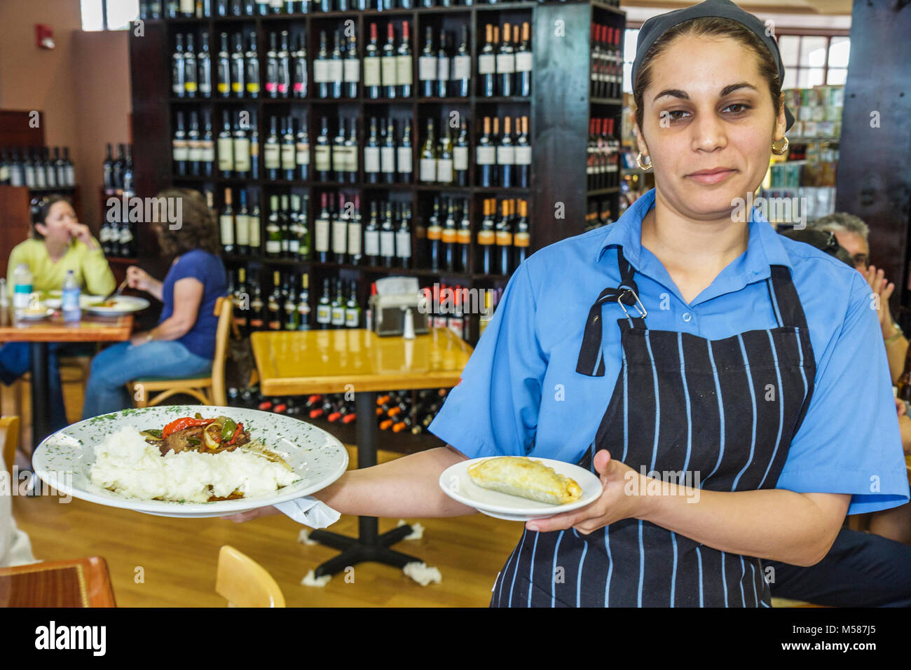 Miami Florida,Coral Gables,Graziano's Gourmet,ristorante ristoranti ristorazione caffè bistrot,argentino,argentino,cibo,ispanico lati Foto Stock