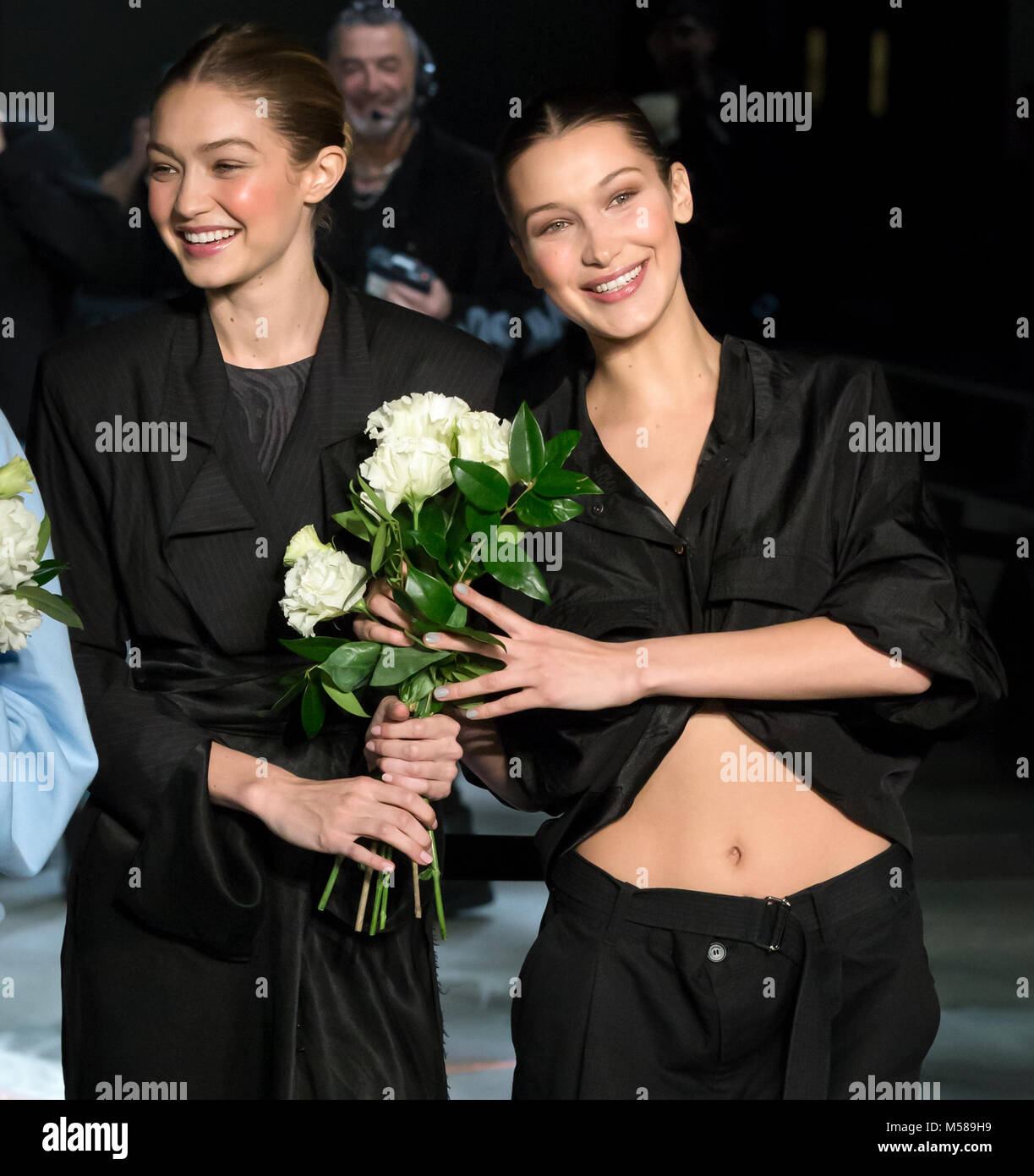 NEW YORK, NY - 11 Febbraio 2018: Gigi e Bella Hadid a piedi la pista durante le prove per la Prabal Gurung Autunno Inverno 2018 fashion show durante il nuovo Foto Stock