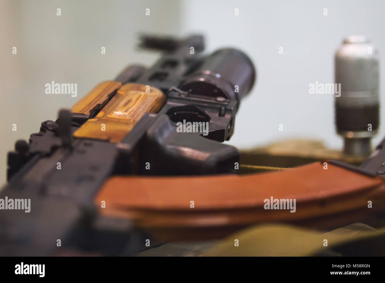 Sovietica arma russo - fucile Kalashnikov con sotto canna lanciagranate Foto Stock