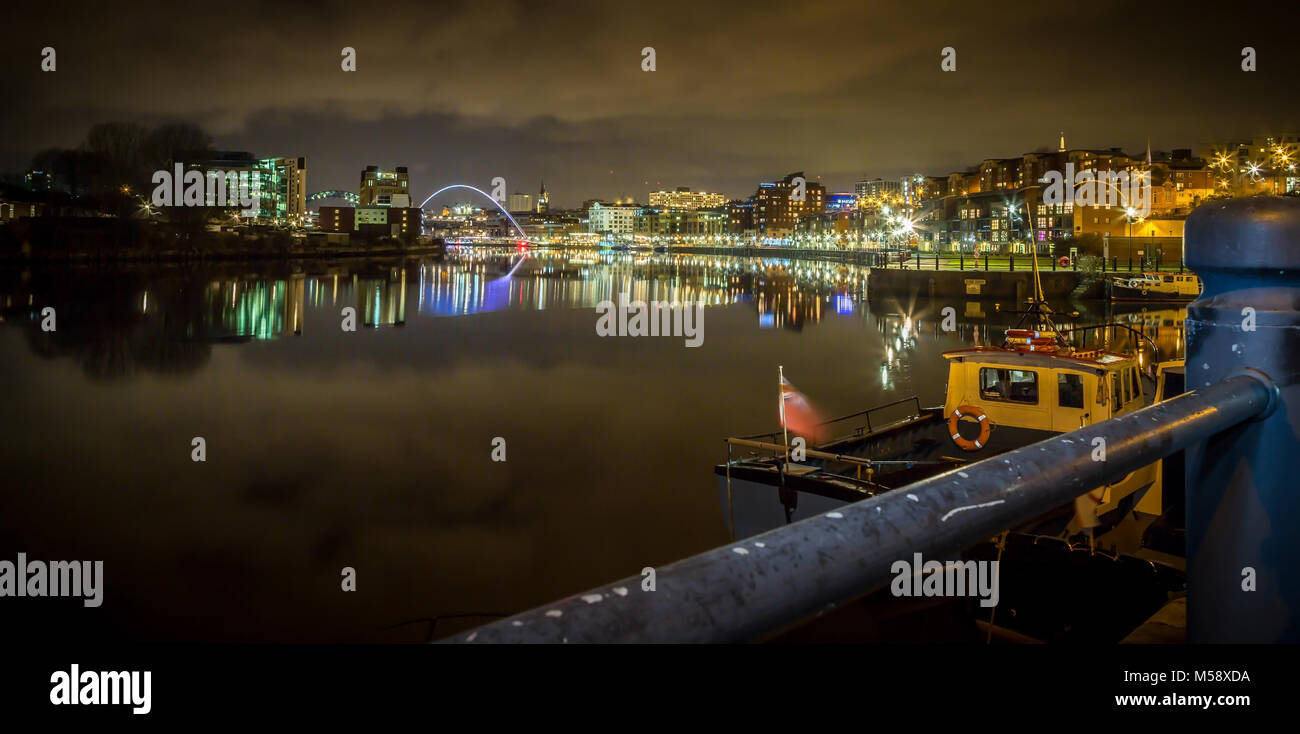 Newcastle upon Tyne, Quayside di notte. Foto Stock