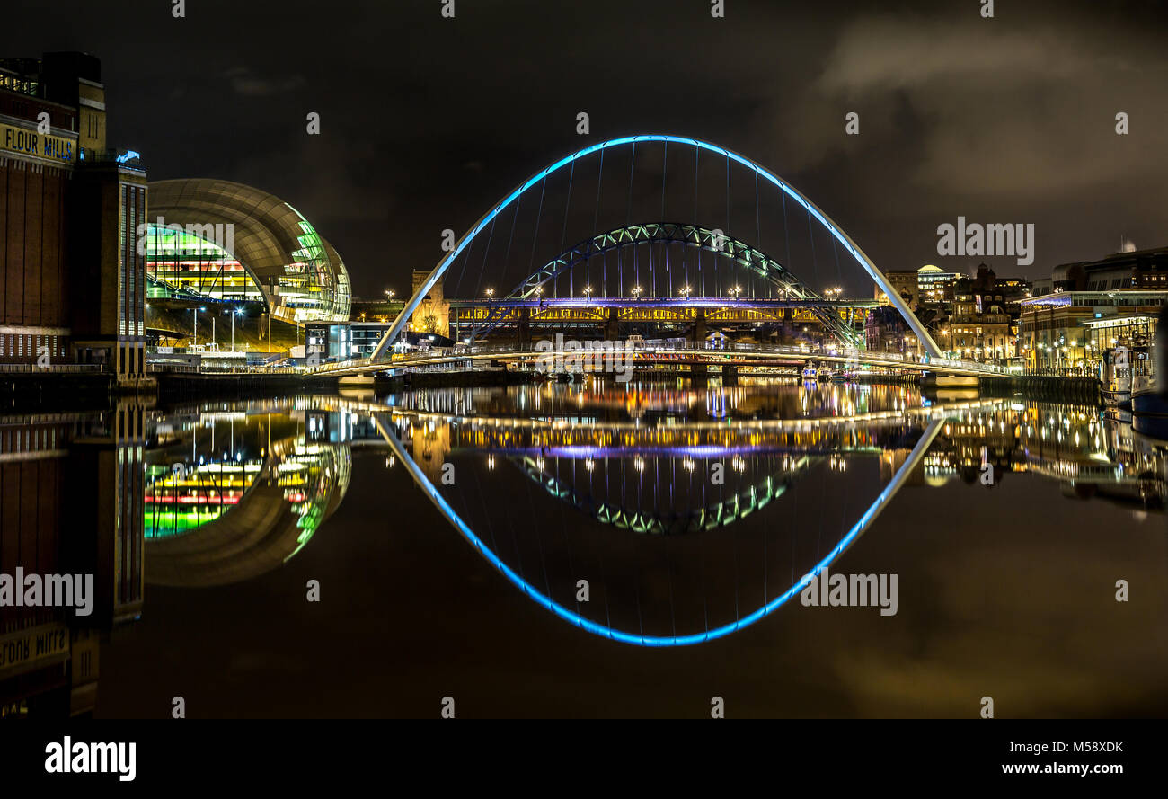 Newcastle upon Tyne, Quayside di notte. Foto Stock
