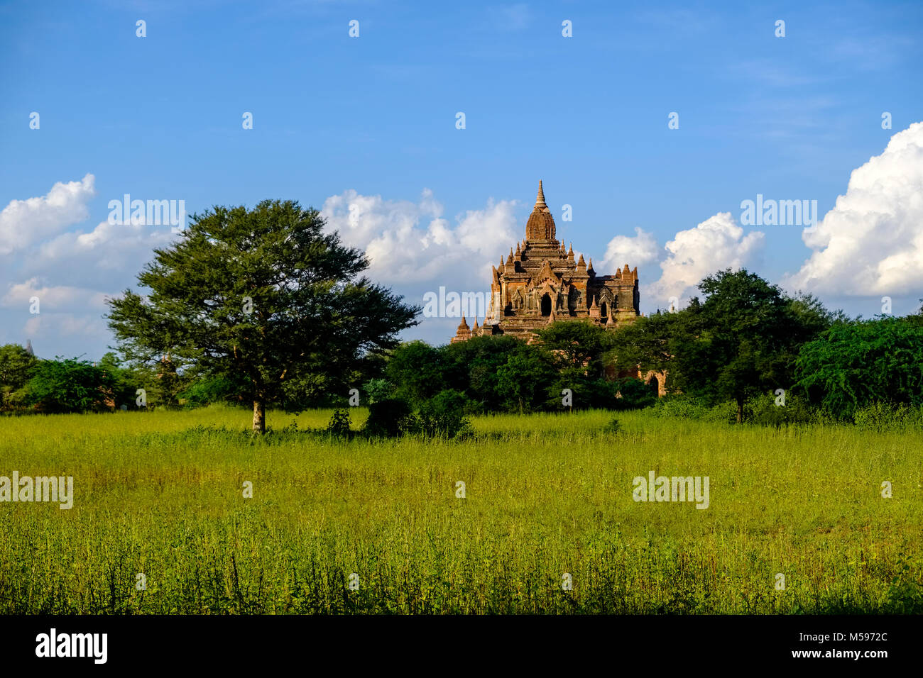 La Nwa al contrario PYA Gu tempio di Bagan nelle pianure del sito archeologico Foto Stock