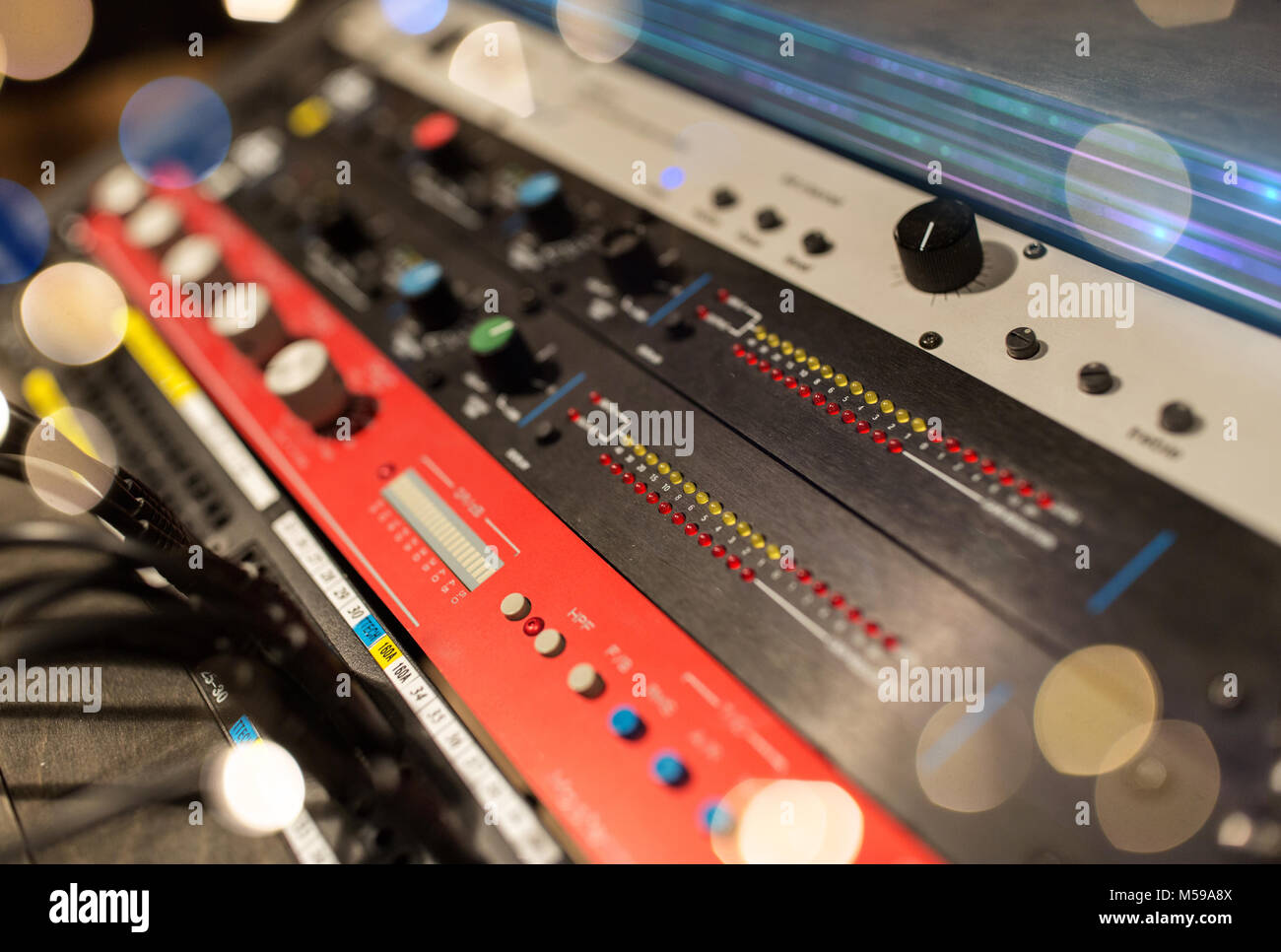 Close up di musica console di miscelazione Foto Stock