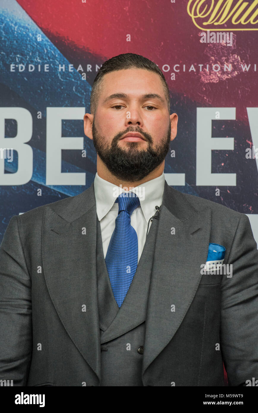 Londra, Regno Unito. Il 21 febbraio, 2018. Tony Bellew (foto) e David Haye incontrare in occasione di una conferenza stampa presso il Park Plaza Westminster Bridge. Organizzato da Matchroom Boxing e Hayemaker Ringstar precedendo la ripianificazione della rivincita tra i pugili al O2 a Londra il 5 maggio. Londra 21 febbraio 2018. Credito: Guy Bell/Alamy Live News Foto Stock