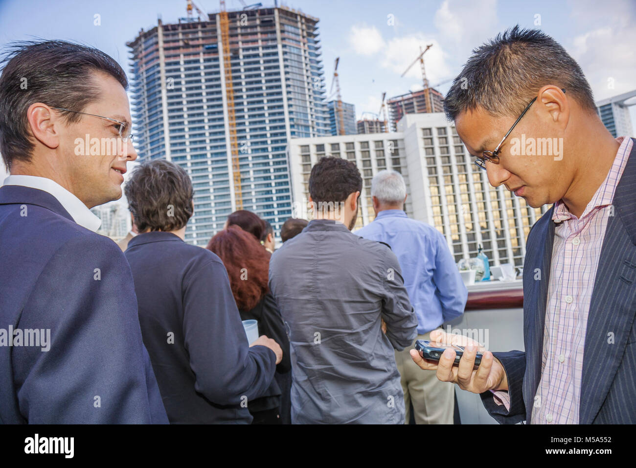 Miami Florida,Bank of America Tower,Sky Terrace,evento sociale,networking,lavoro,grattacieli di alto livello costruendo edifici sotto la nuova costruzione Foto Stock