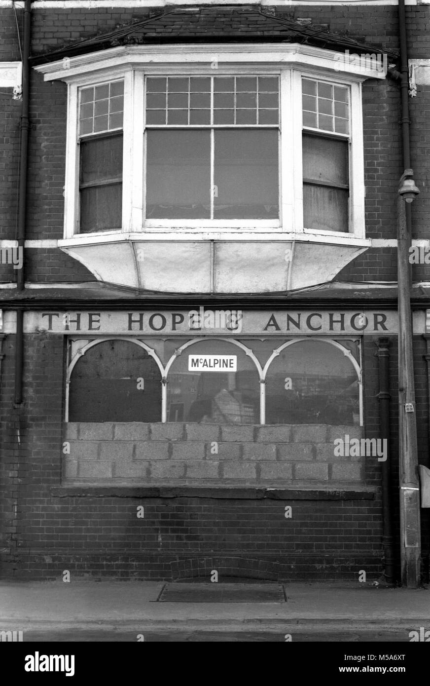 Regno Unito, Galles Cardiff City Centre, Bridge Street, vecchio di speranza e di Anchor Pub, prima di demolizione negli anni settanta Foto Stock