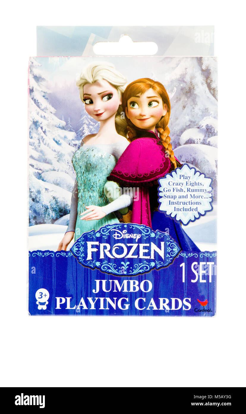 Winneconne, WI - 19 Novembre 2017: un pacchetto di Disney congelati jumbo playing cards isolato su un background. Foto Stock