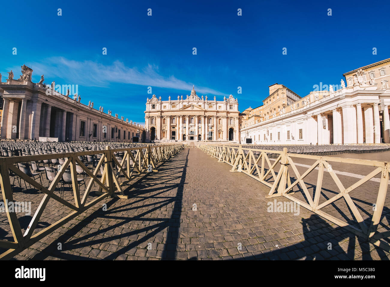 Piazza San Pietro nella Città del Vaticano a Roma, Italia Foto Stock