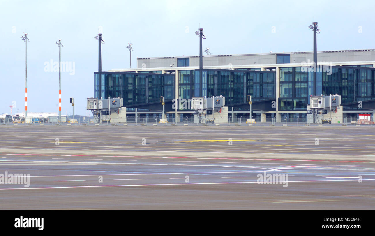 Berlino, Germania - Gennaio 17th, 2015: Berlin Brandenburg Airport BER, ancora in costruzione, vuoto edificio terminal, architettura tour Foto Stock