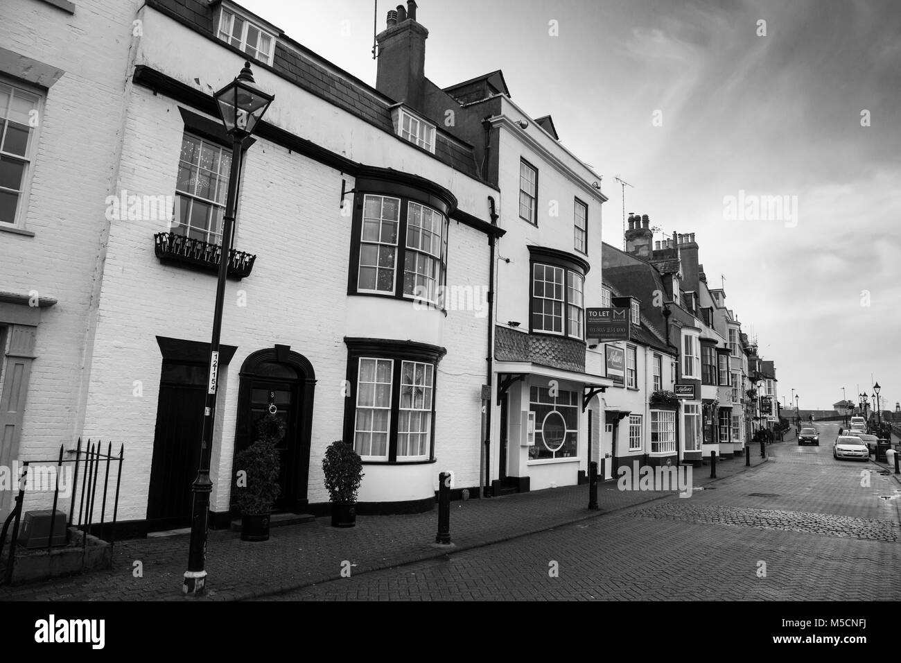 WEYMOUTH, Regno Unito - 26 dicembre 2017 - Vista di negozi nella zona del porto vecchio di Weymouth Dorset, Inghilterra, Regno Unito, dicembre 26, 2017. Foto Stock