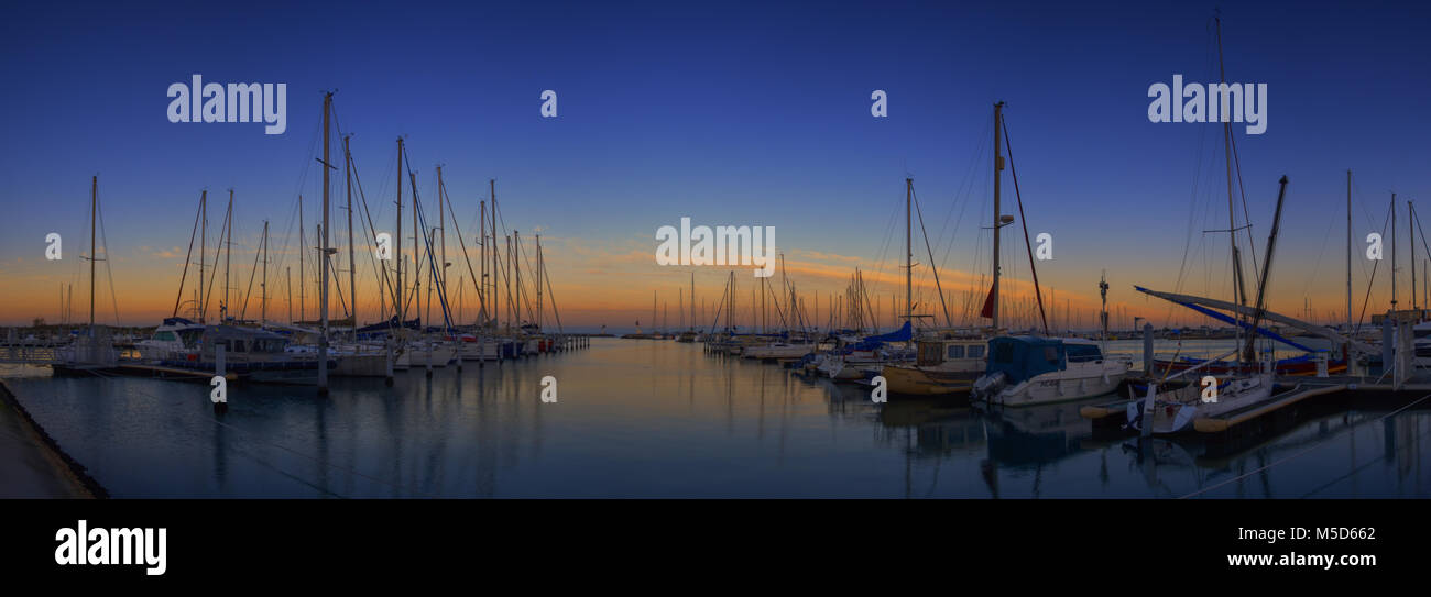 Marina all'alba Foto Stock