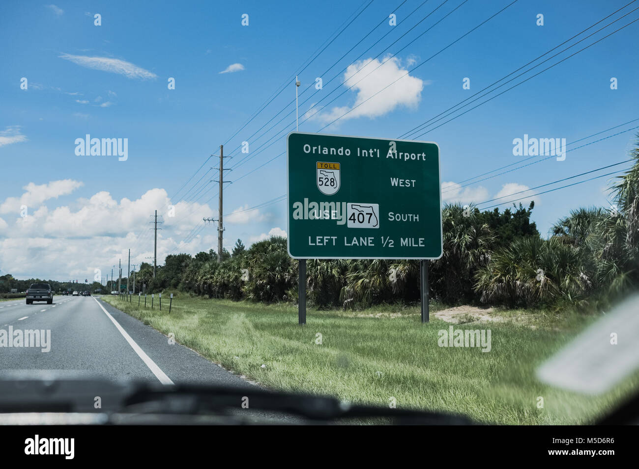 Segno posto per l'Aeroporto Internazionale di Orlando, Florida, America del Nord Foto Stock