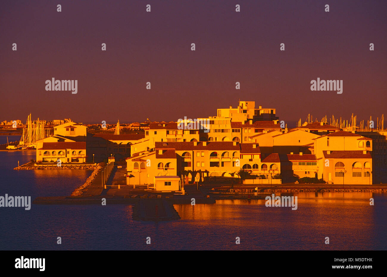 Port Leucate, villaggio, porto, mare Mediterraneo, eliminazione temporale, Corbières maritimes, Aude departement, Francia Foto Stock