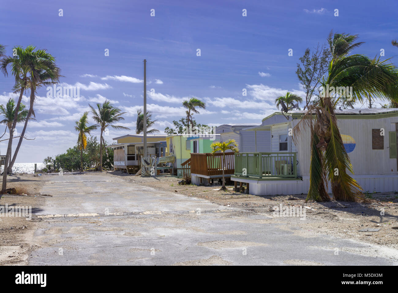 Uragano Irma danni provocati dalla tempesta in abbandonato parco del rimorchio, Islamorada, Florida, Stati Uniti d'America Foto Stock