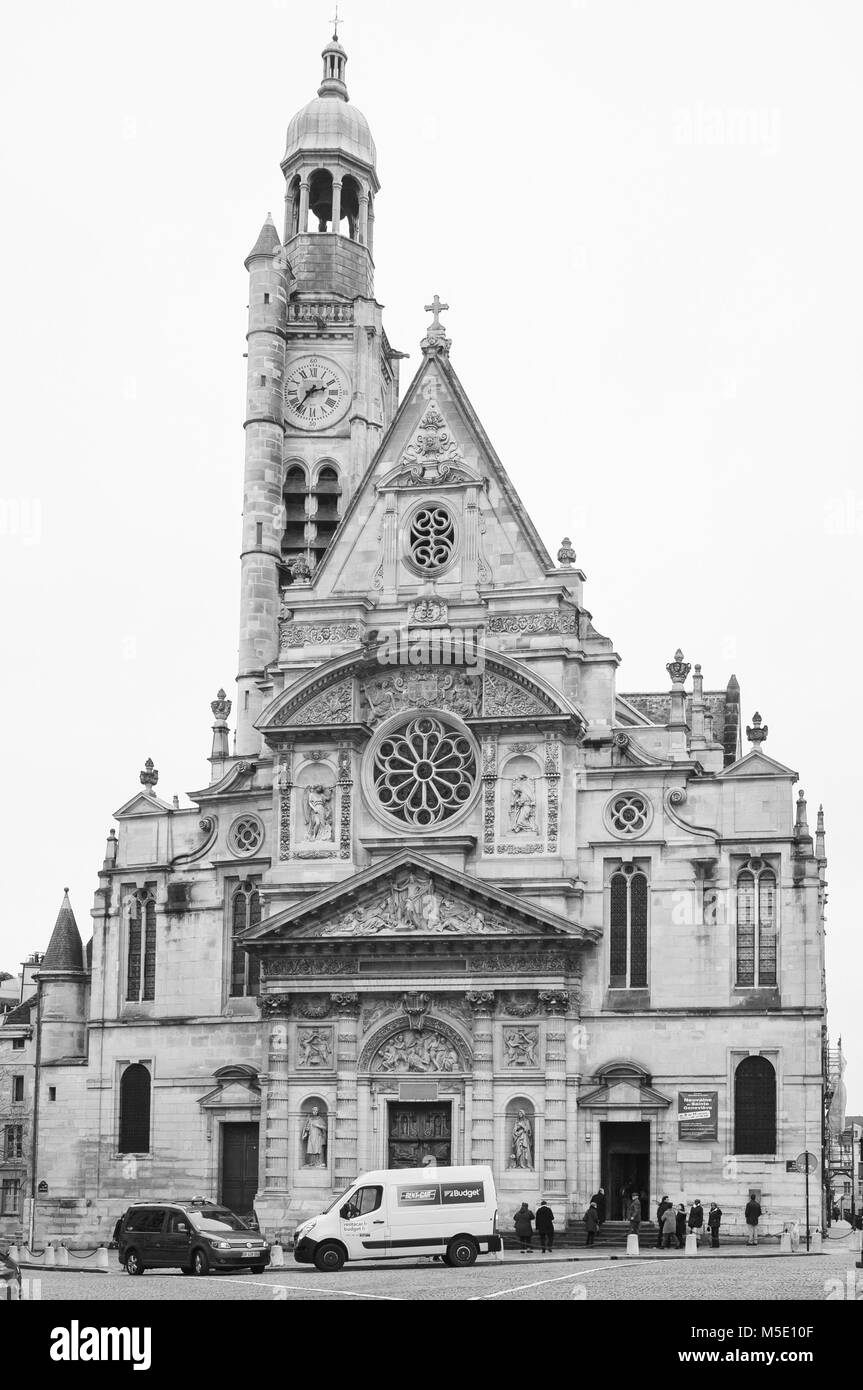 Parigi, Francia - 7 Gennaio 2018: Chiesa di Santo Stefano del Monte (in francese: église Saint-Étienne-du-Mont) è un luogo di culto cattolico a Parigi l Foto Stock