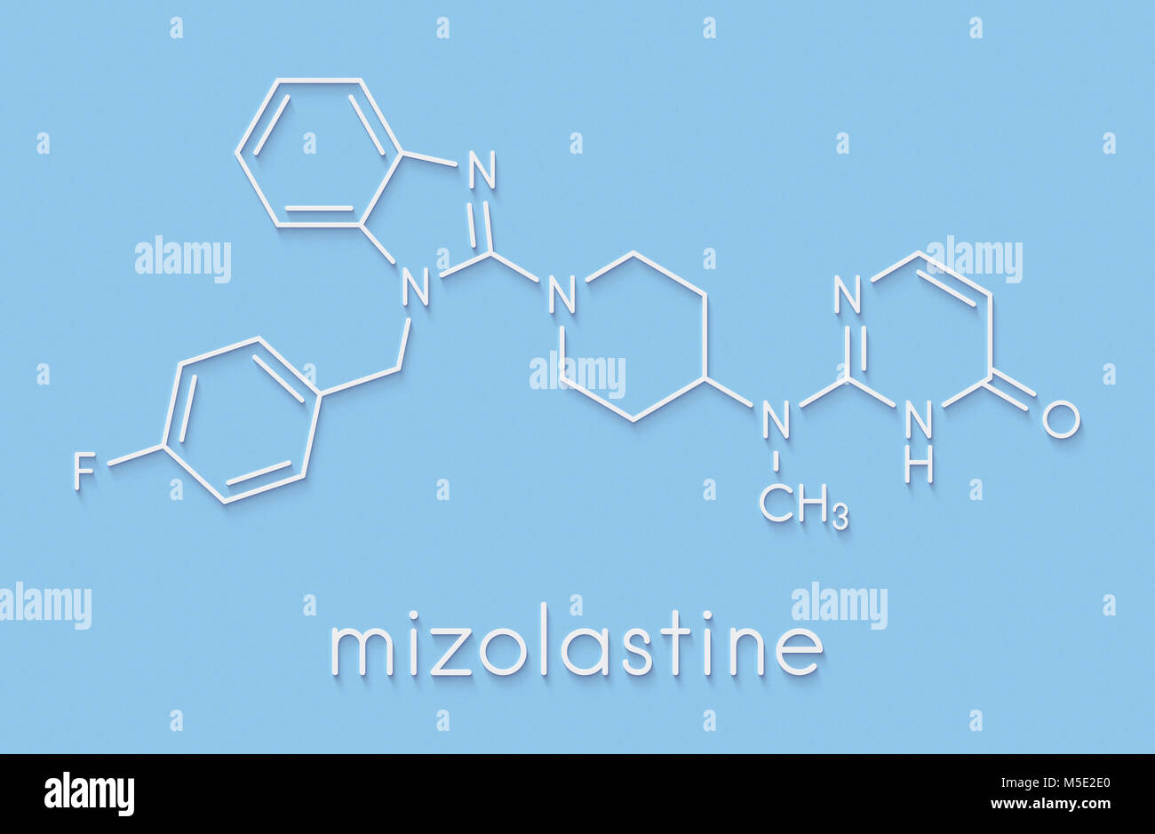 Mizolastine antistaminico farmaco molecola. Formula di scheletro. Foto Stock