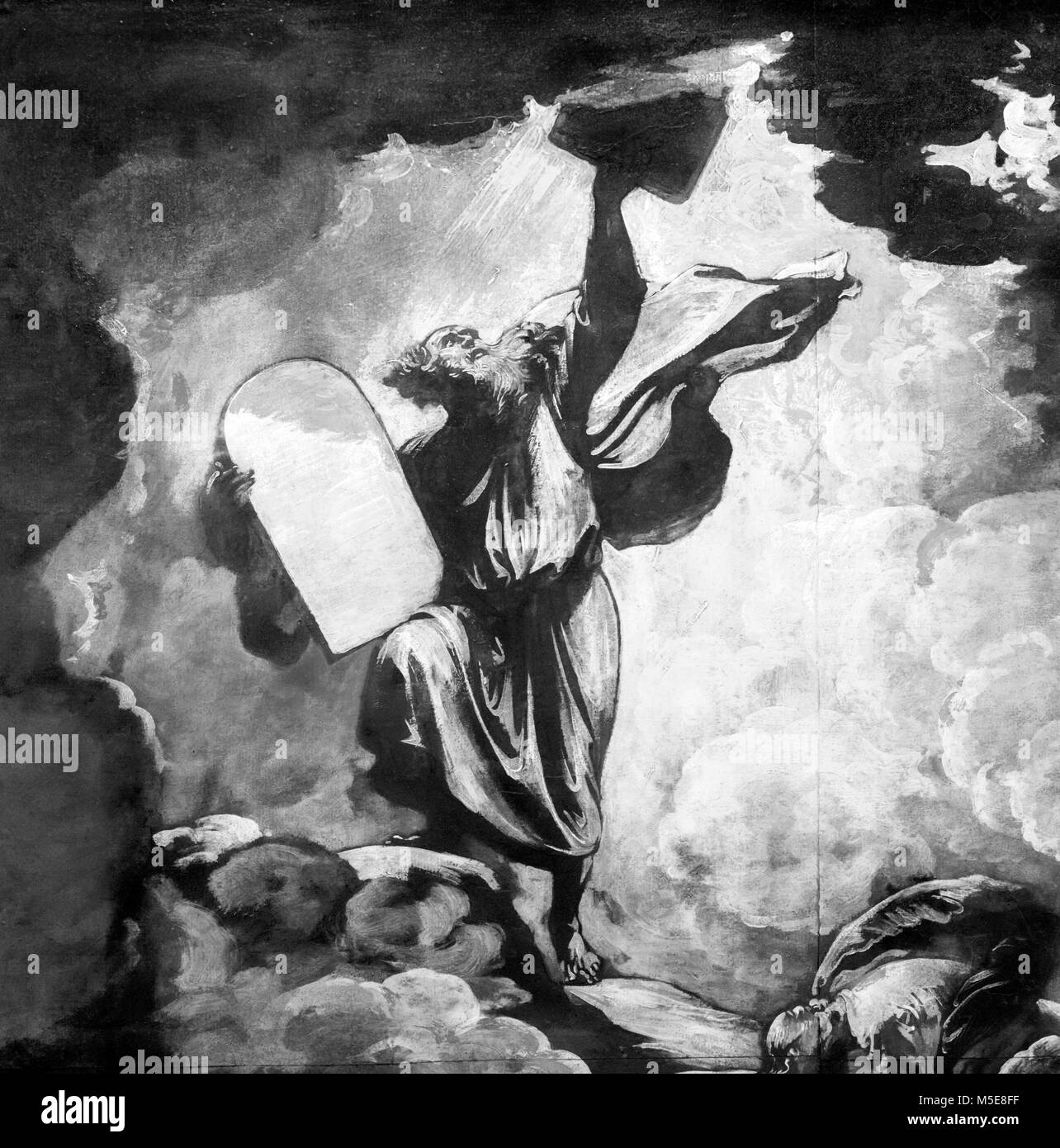 Mosè e le Tavole della Legge da Benjamin West (1738-1820), olio su carta, c.1780. Si tratta di un bozzetto preparatorio per un dipinto di grandi dimensioni che mostra Mosè riceve i dieci comandamenti di Dio. Dettaglio di un dipinto di grandi dimensioni. Foto Stock