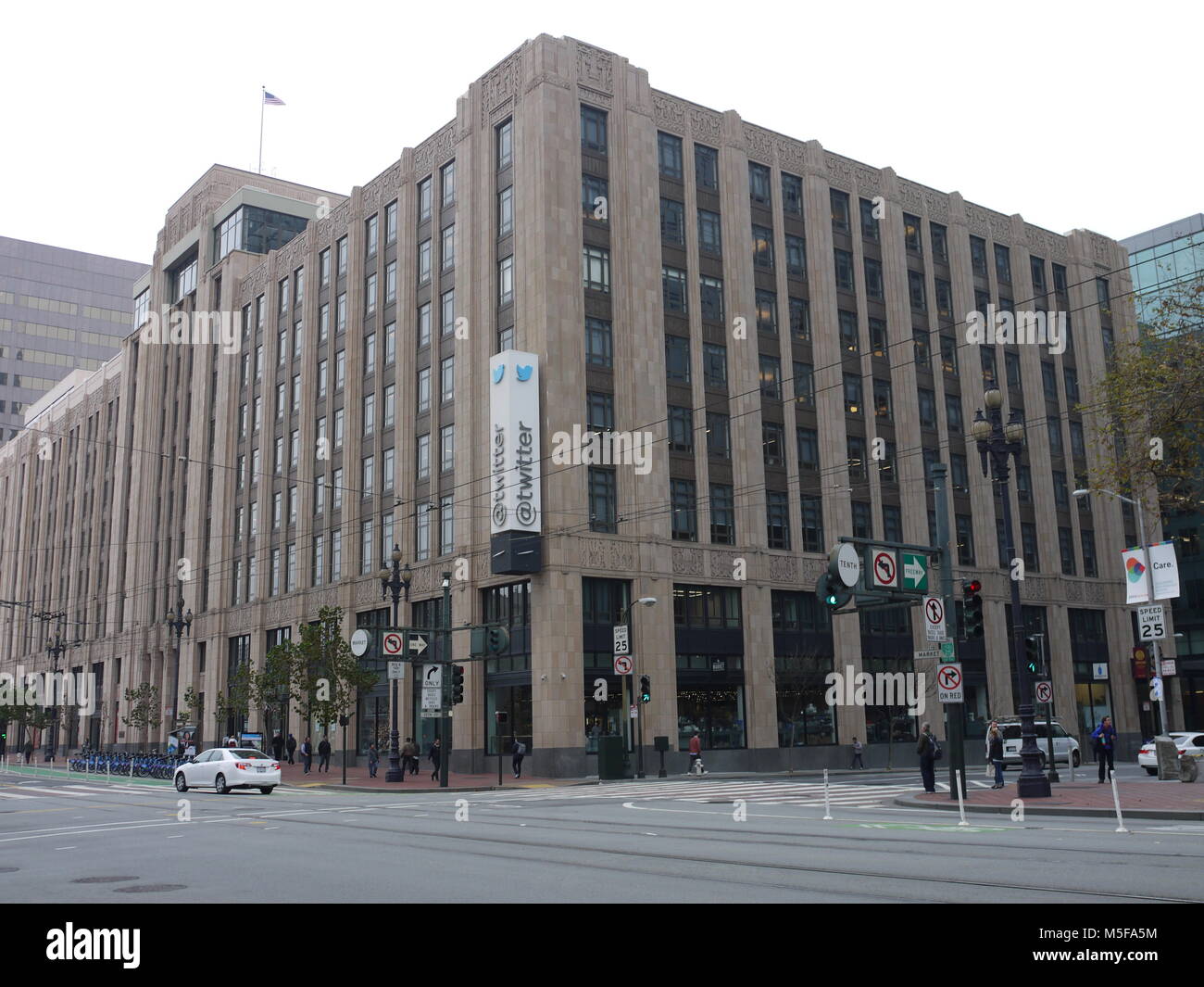 Twitter capo ufficio su Market Street, San Francisco, nel centro della città Foto Stock