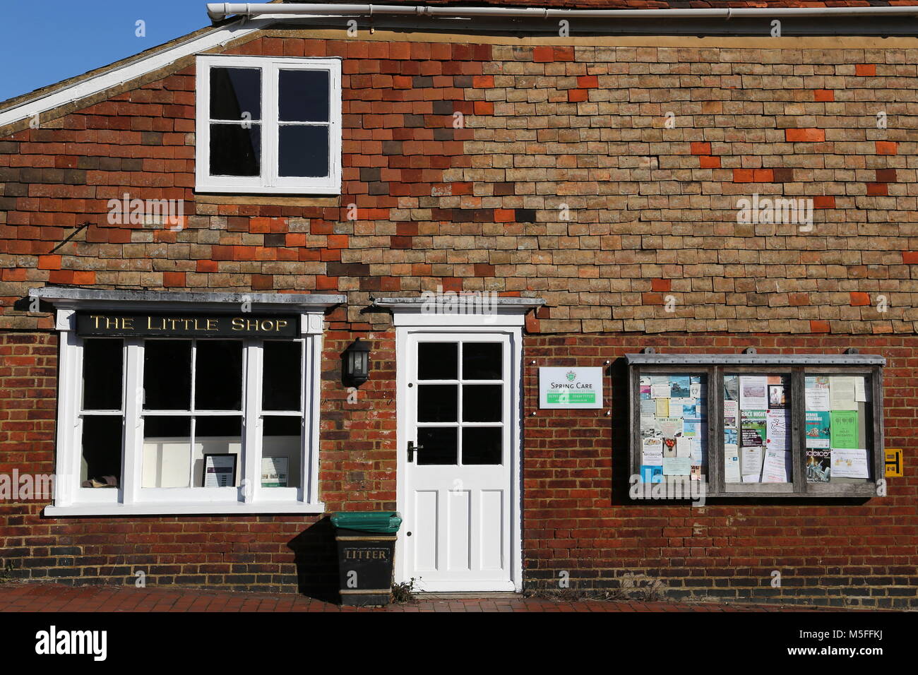 Little Shop, High Street, Winchelsea, East Sussex, Inghilterra, Gran Bretagna, Regno Unito, Gran Bretagna, Europa Foto Stock