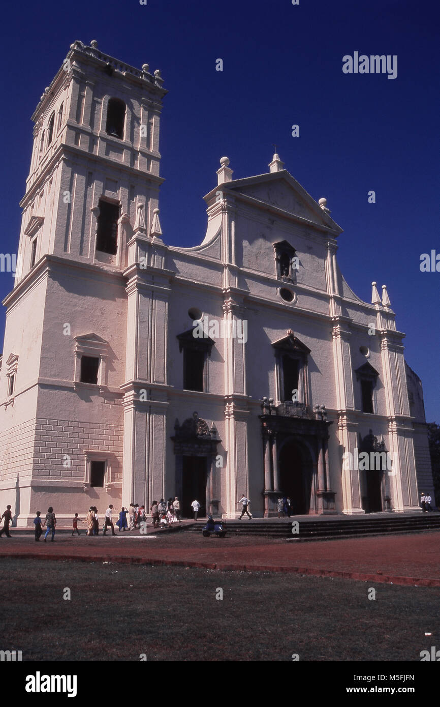 Ingresso di sé Cattedrale Chiesa Vecchia a Goa, India Foto Stock