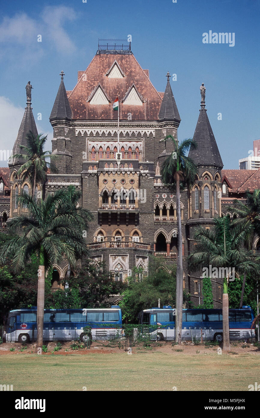 Bombay High Court vicino Azad Maidan in Mumbai, India Foto Stock