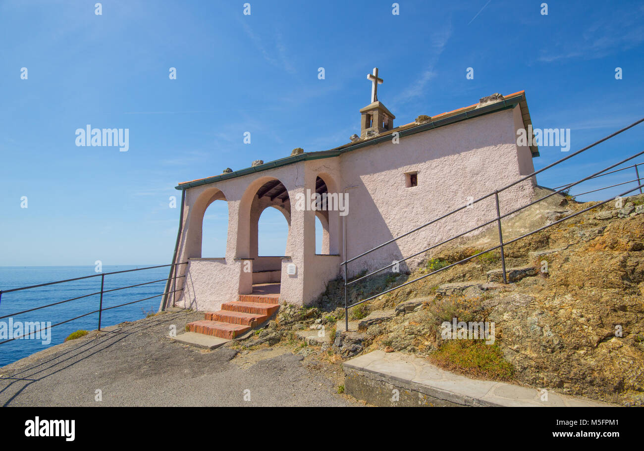 Cappella della Madonnina della Punta a Bonassola, provincia della Spezia,  vicino 5 Terre, costa ligure, Italia Foto stock - Alamy